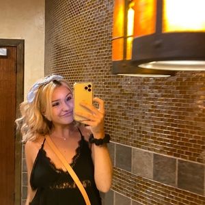 Meet your Posher, Jade